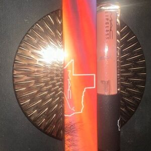 MAC Kady’s Kiss Lipglass